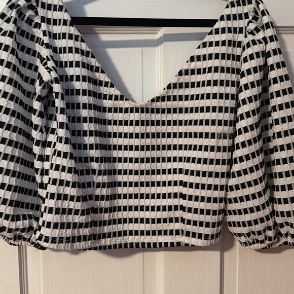 Zara Black/White Cropped Balloon Sleeve Dressy Top Women's Size Medium - Picture 9 of 10